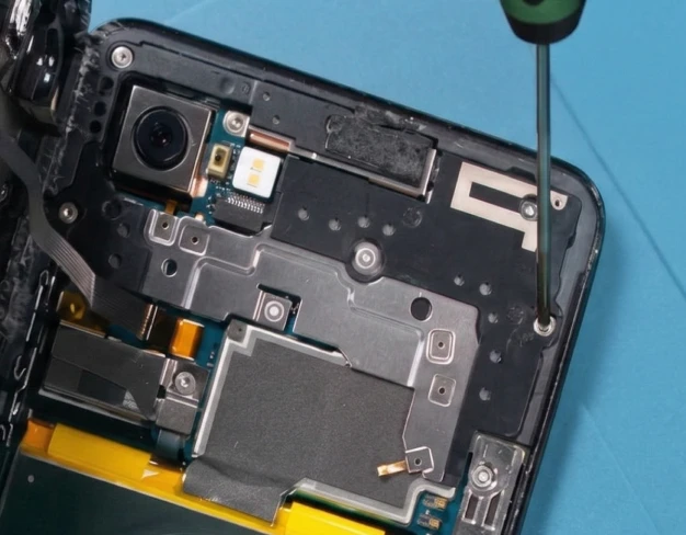 Восстановление Google Pixel после воды