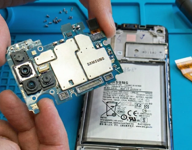Ремонт смартфонов Samsung с гарантией