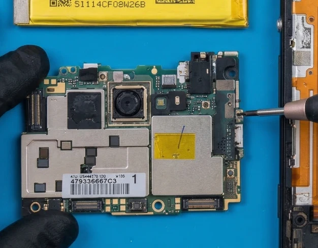 Замена аккумулятора SONY и ремонт цепи питания