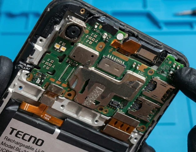 Замена аккумулятора смартфона Tecno