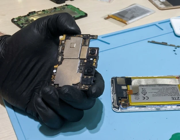 Ремонт платы ZTE